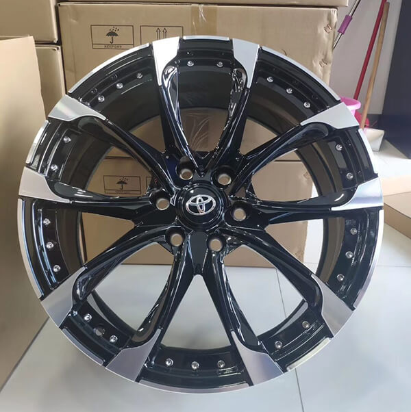 Toyota Prado custom wheels