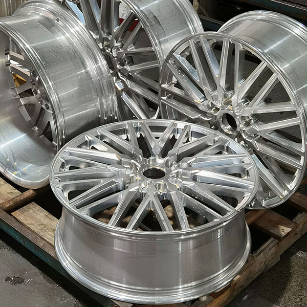 Custom wheels for Toyota Sequoia caption 2023