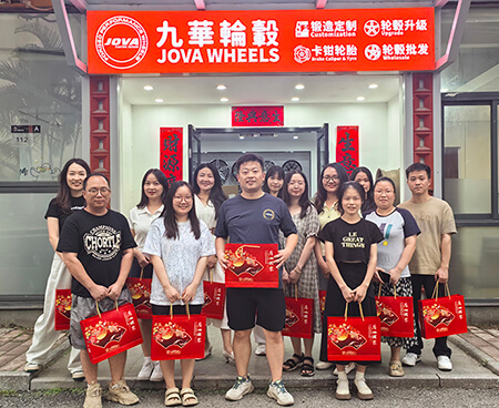 مهرجان منتصف الخريف 2025